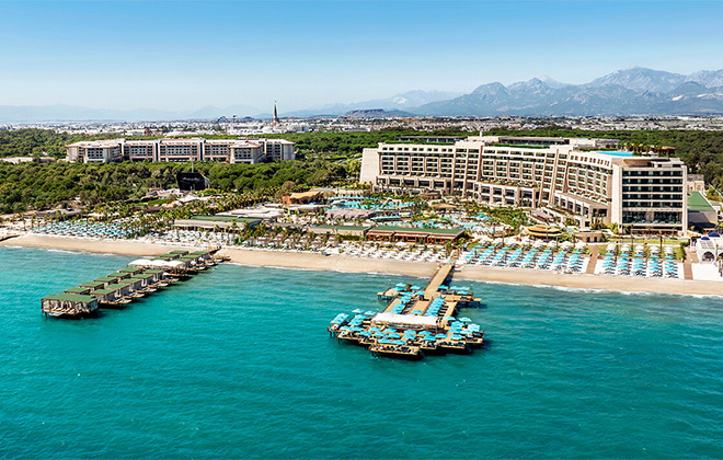 Regnum The Crown Hotel