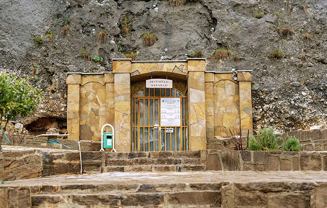 Zeytintaşı Mağarası