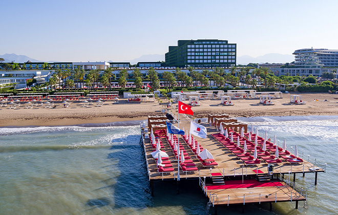 Adam&Eve Hotel (+16)